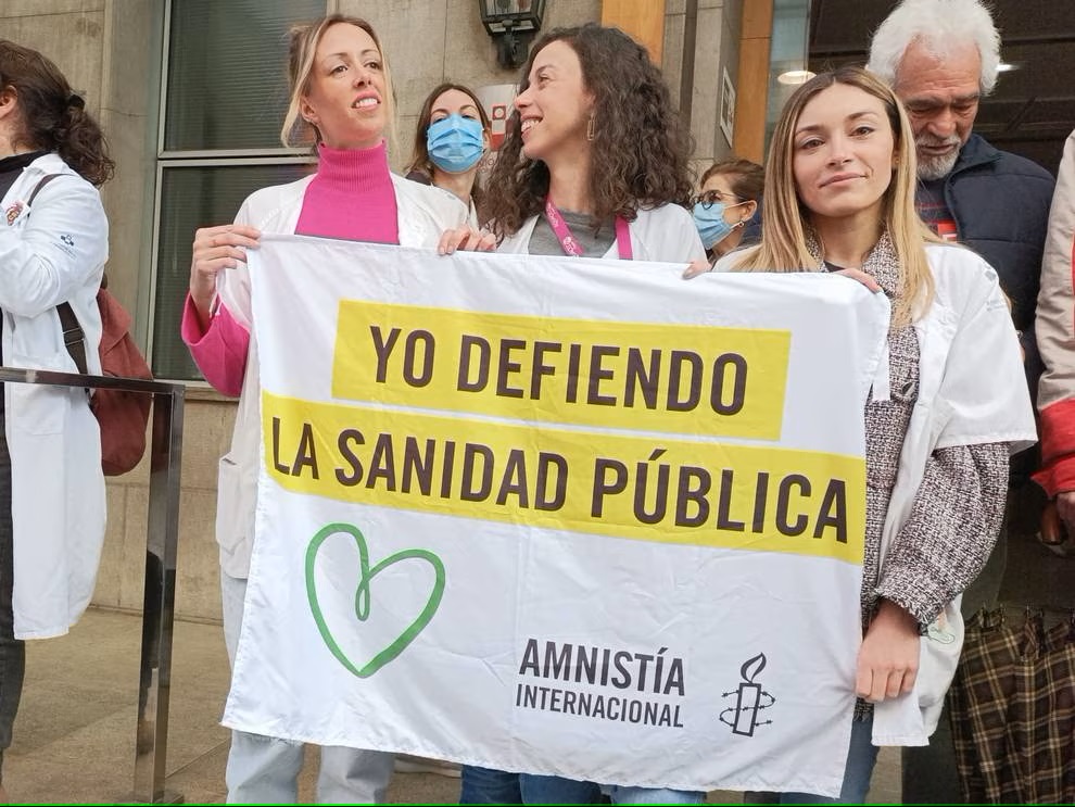 Concentraciones en defesa de la  Atención Primaria. También en Cangas