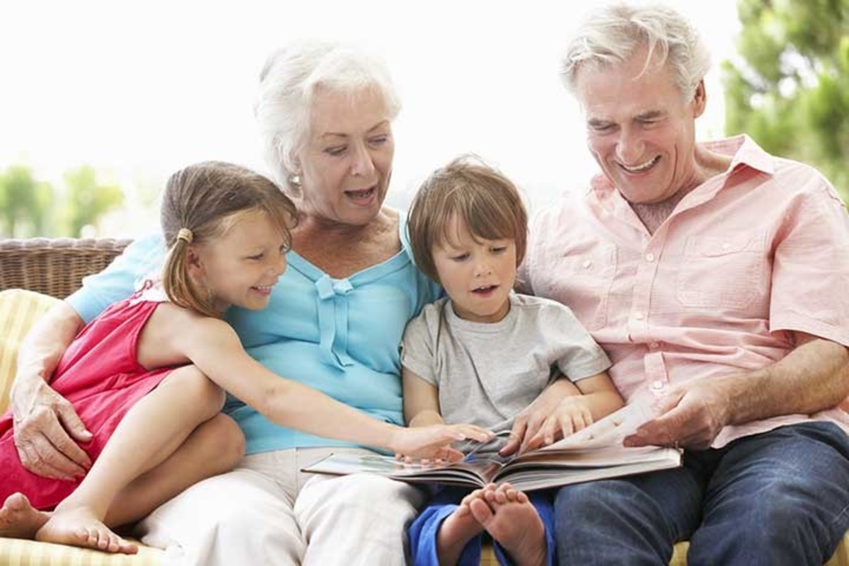 ASTURIAS es la región en que los padres más recurren a los abuelos para el cuidado de los hijos